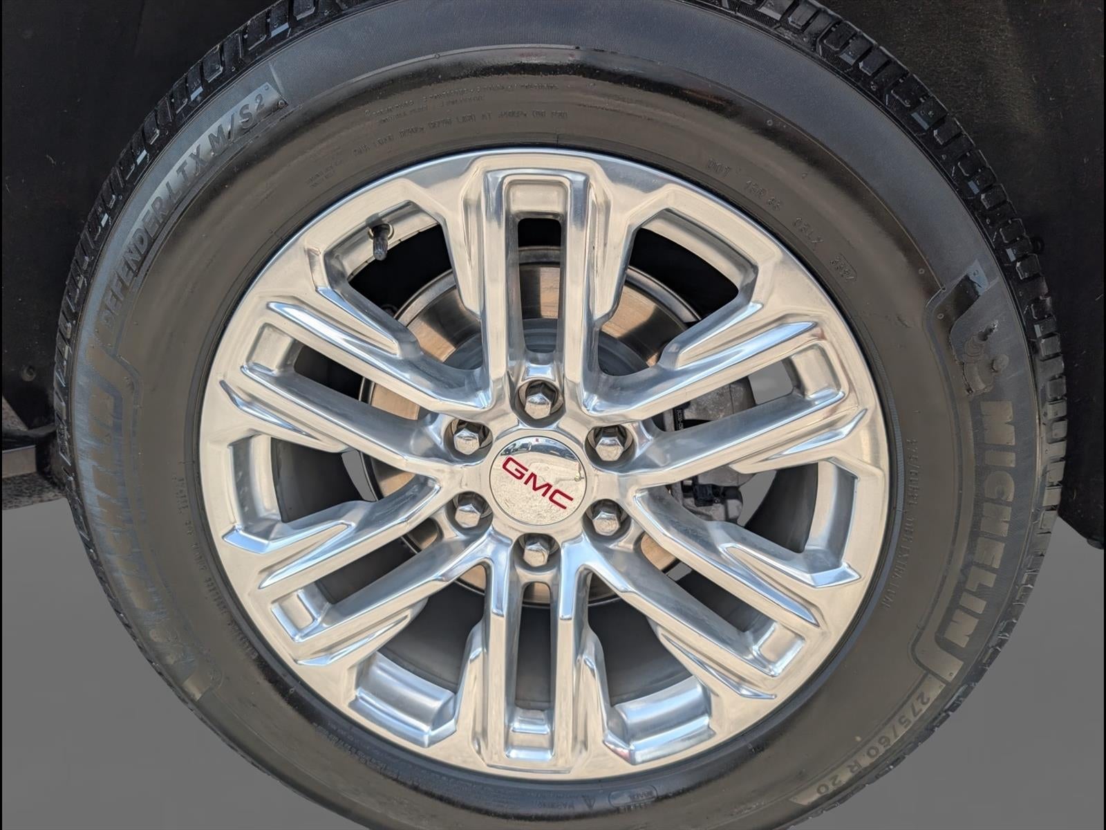 2023 GMC Yukon SLT
