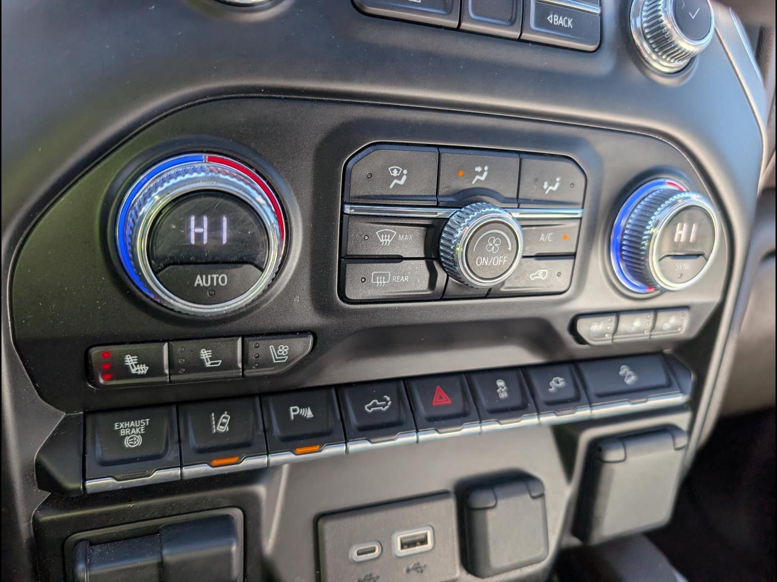 2023 GMC Sierra 3500 HD Denali