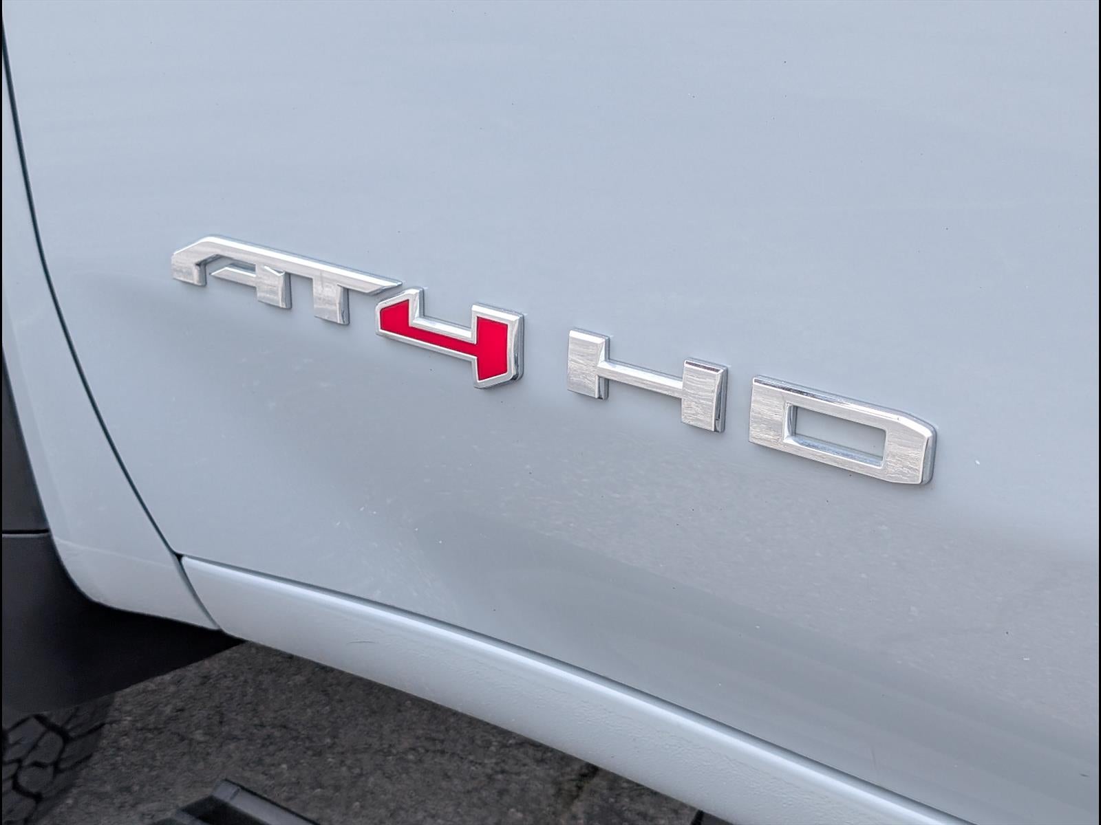 2025 GMC Sierra 2500 HD AT4