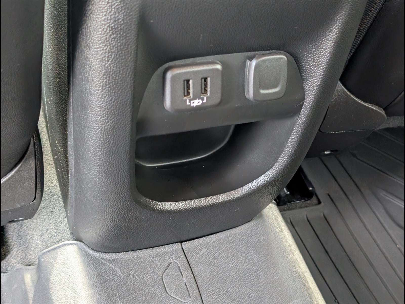 2022 GMC Canyon AT4 - Leather