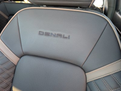 2023 GMC Canyon 4WD Denali