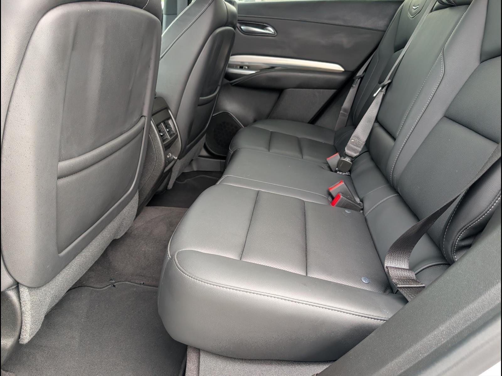 2022 Cadillac XT4 Premium Luxury