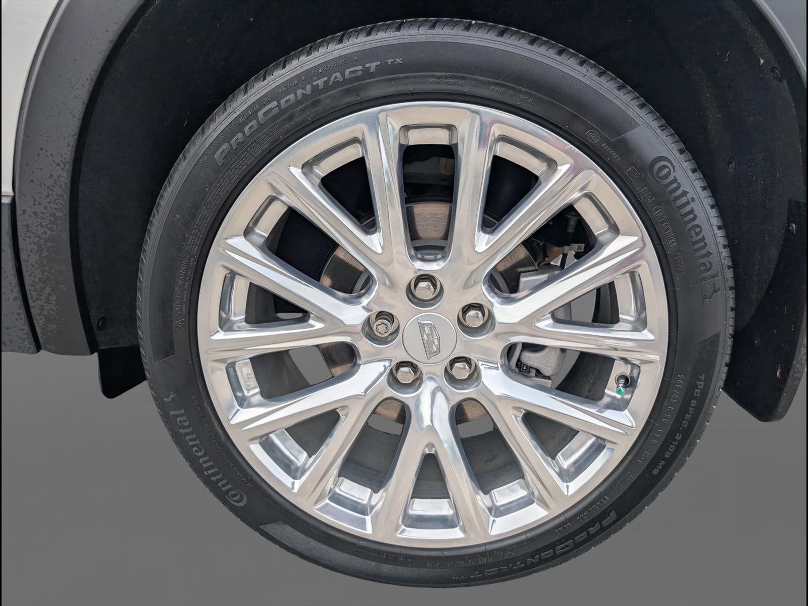 2022 Cadillac XT4 Premium Luxury