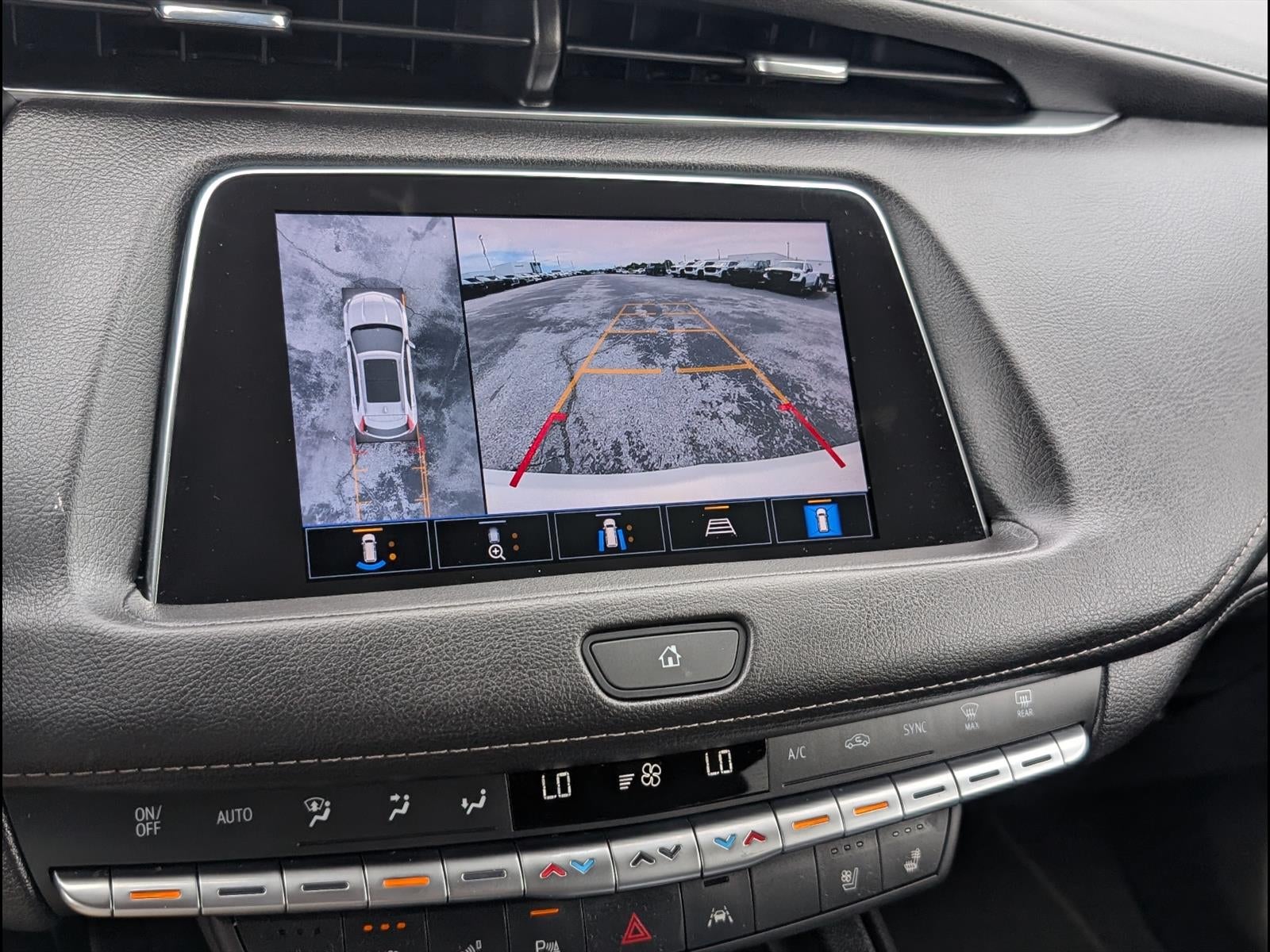 2022 Cadillac XT4 Premium Luxury