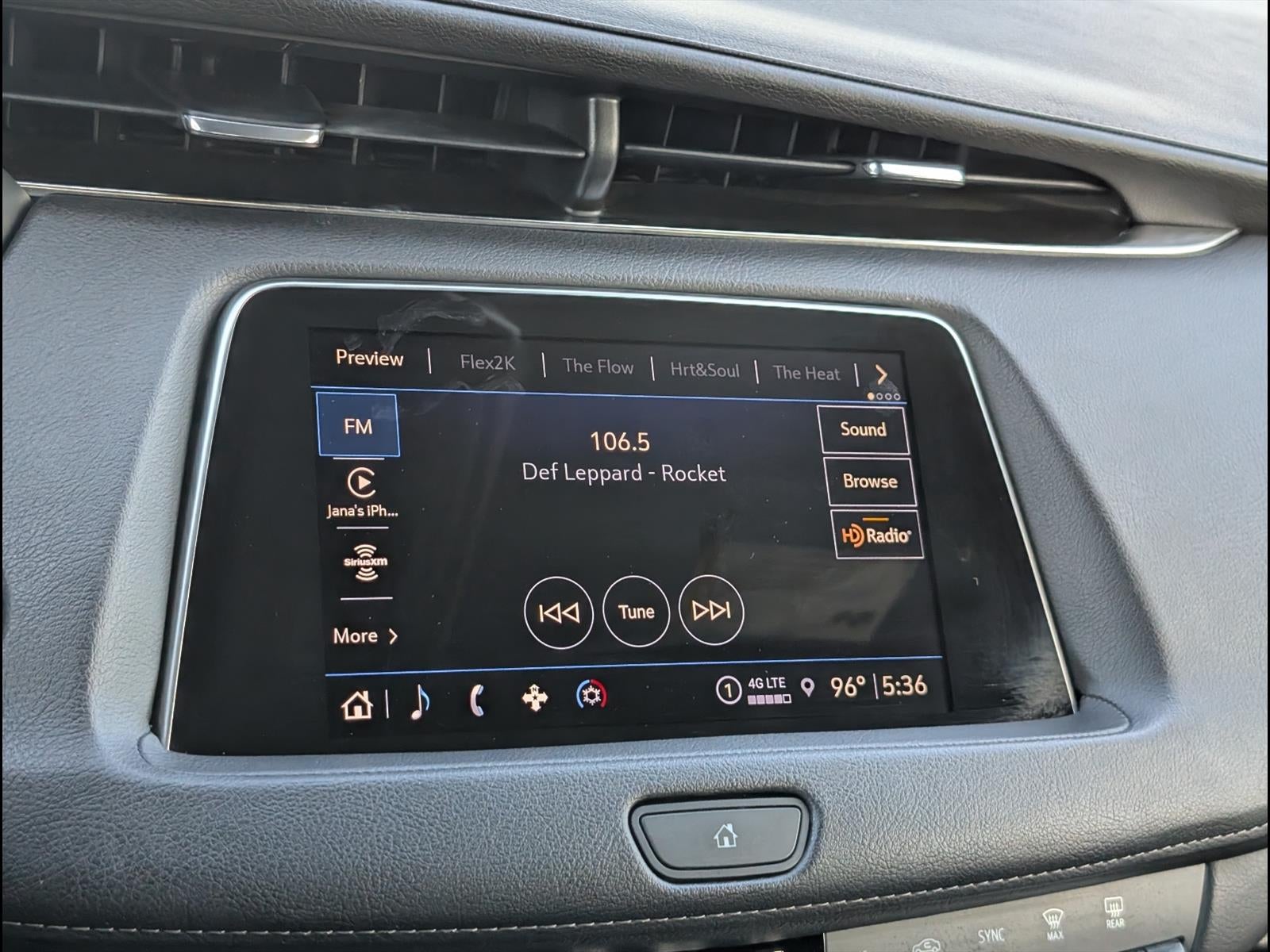 2023 Cadillac XT4 FWD Premium Luxury