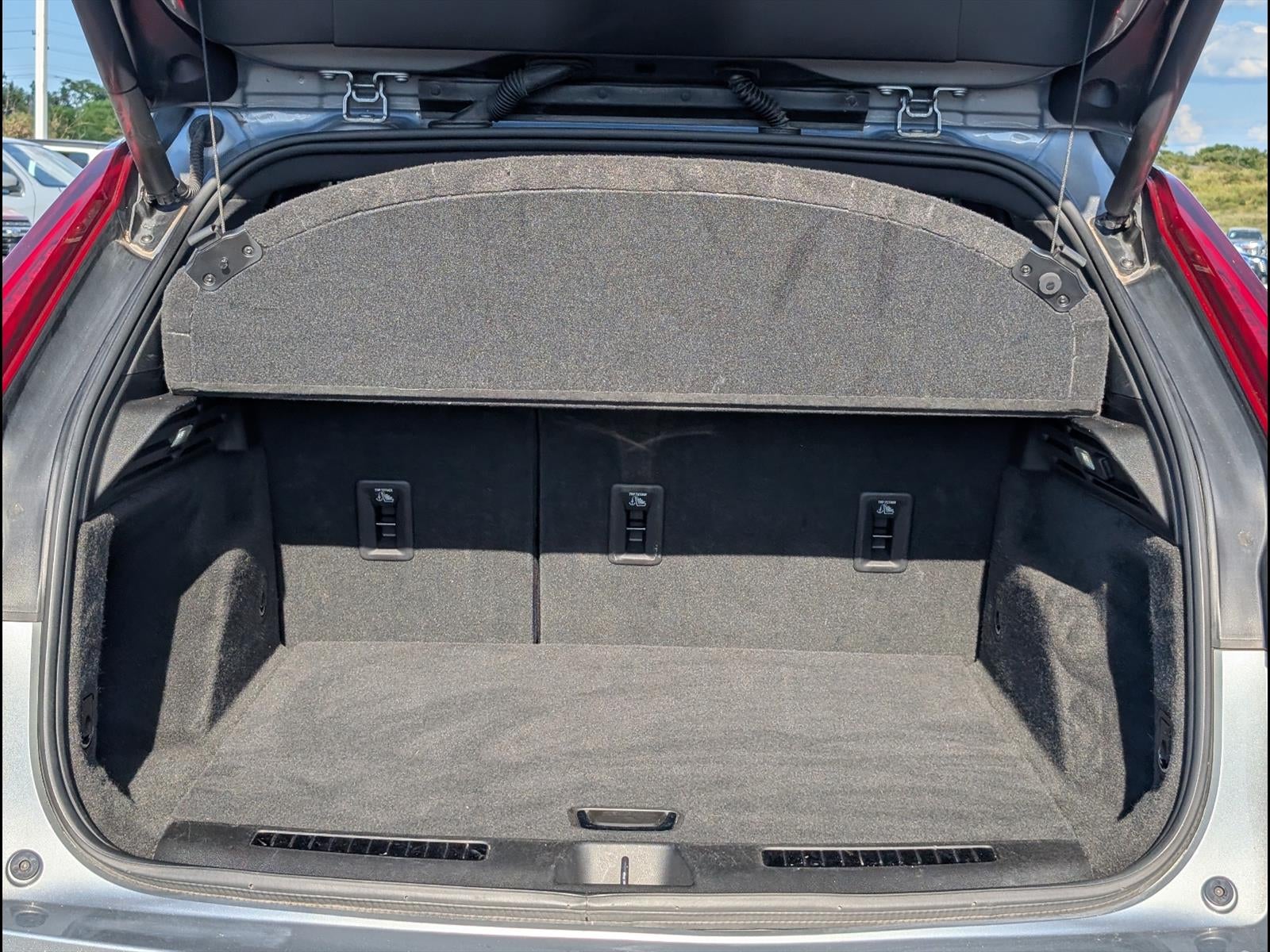 2023 Cadillac XT4 FWD Premium Luxury