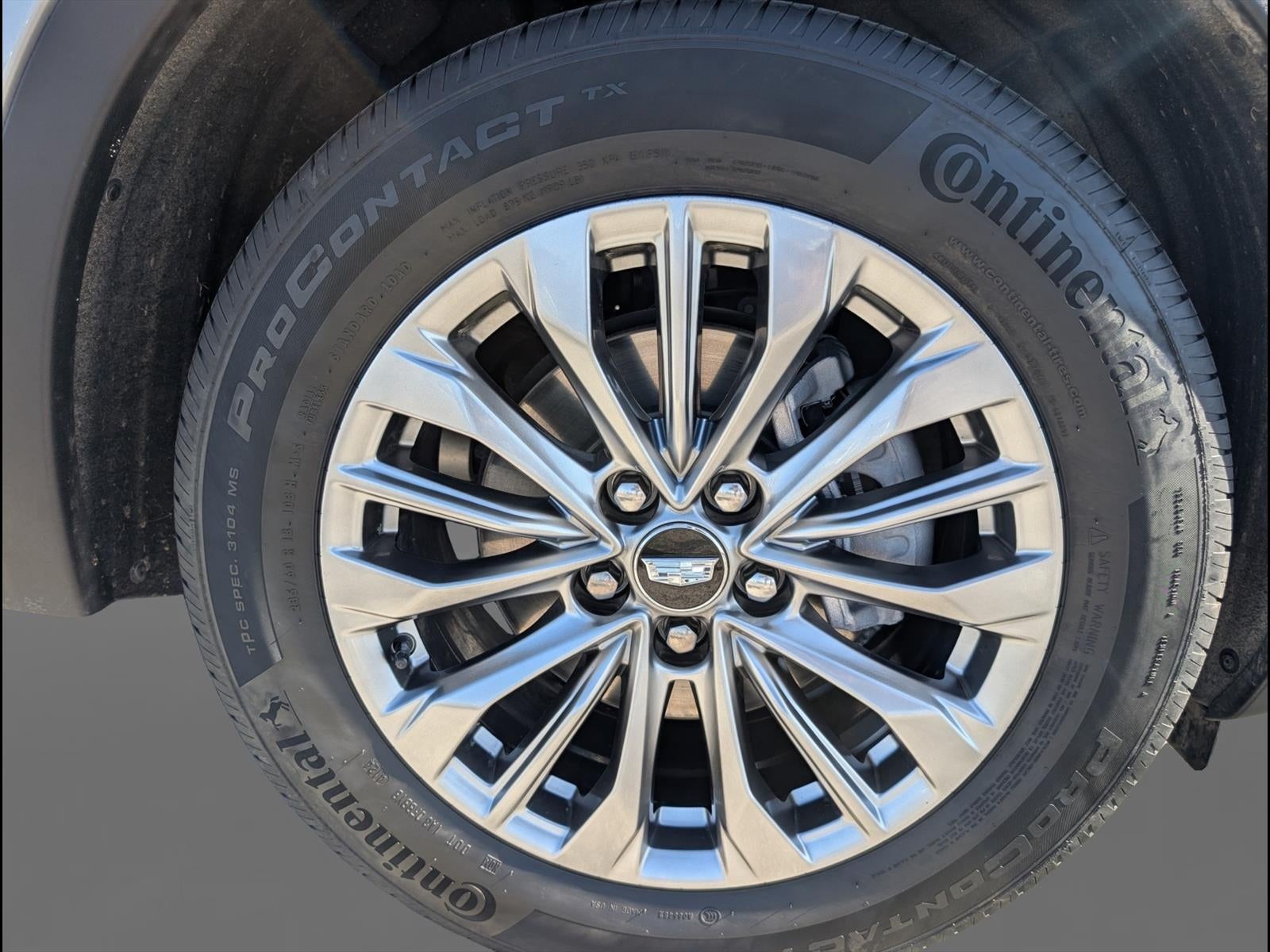 2025 Cadillac XT4 Premium Luxury