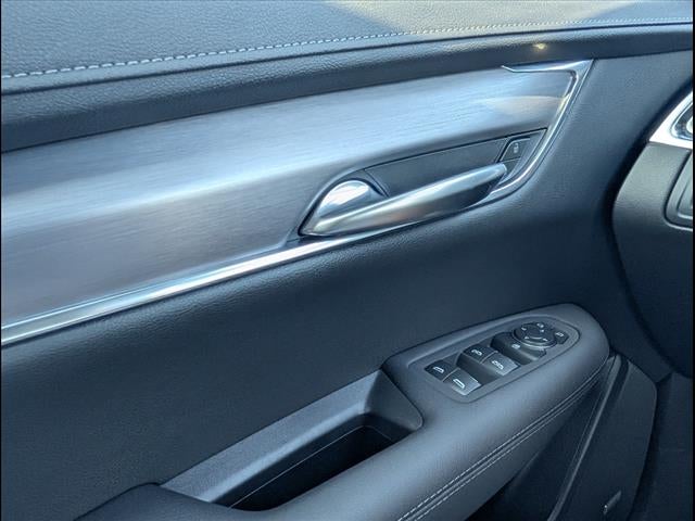 2025 Cadillac XT5 Luxury