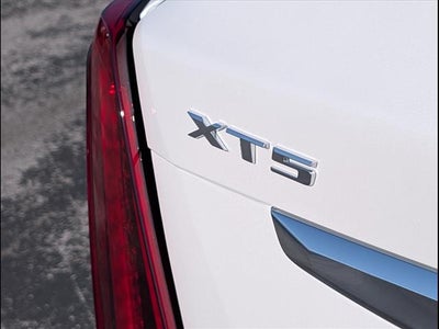 2025 Cadillac XT5 Luxury