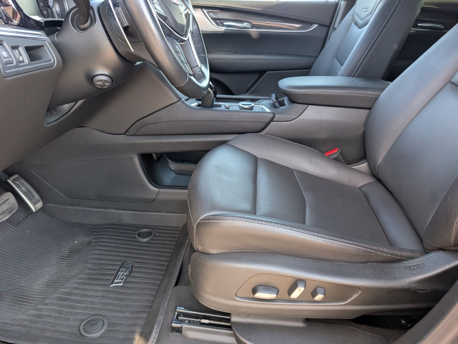 2023 Cadillac XT5 AWD Sport