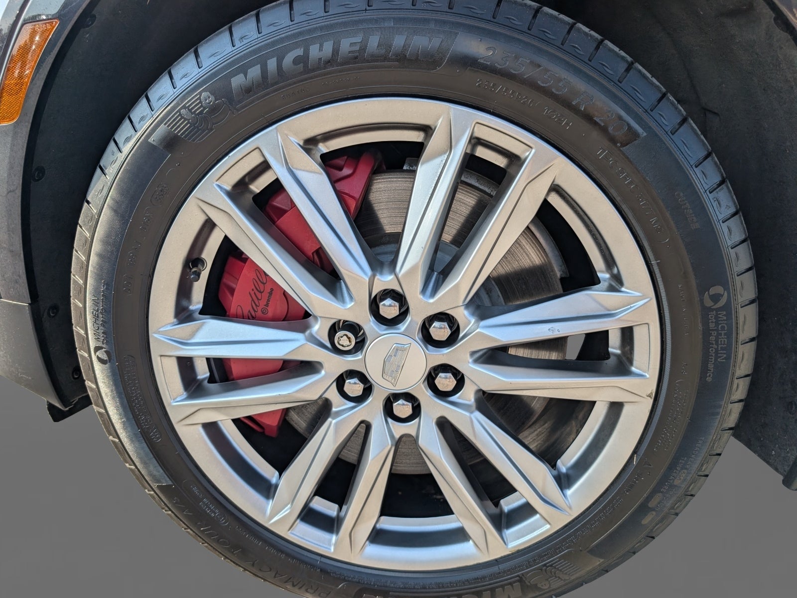 2023 Cadillac XT5 AWD Sport