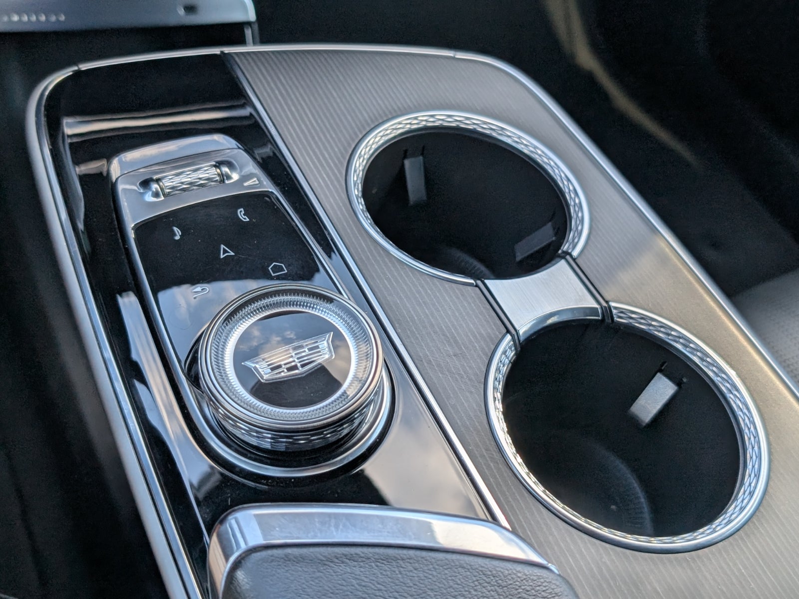 2024 Cadillac LYRIQ Sport 1