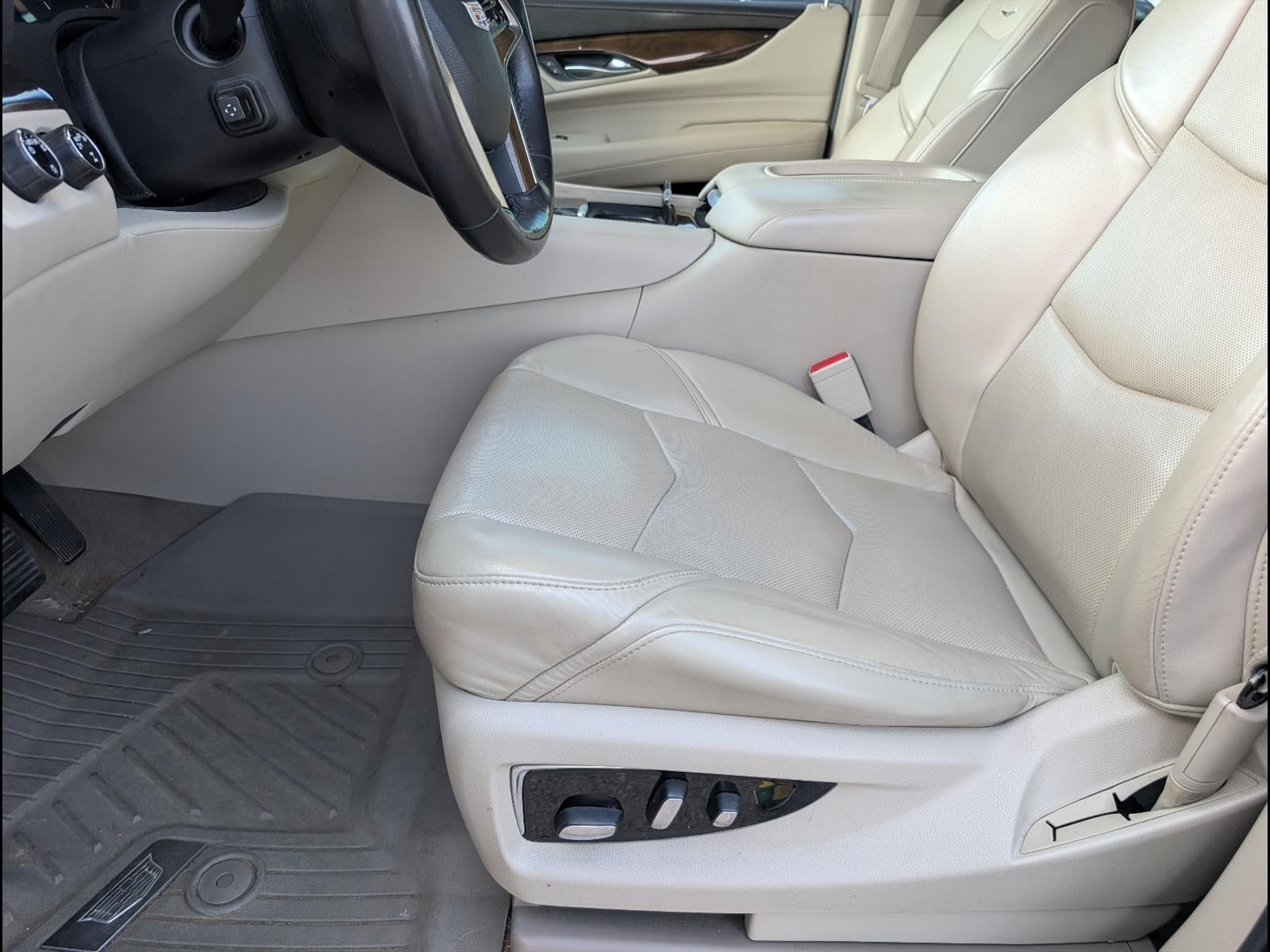 2020 Cadillac Escalade Luxury