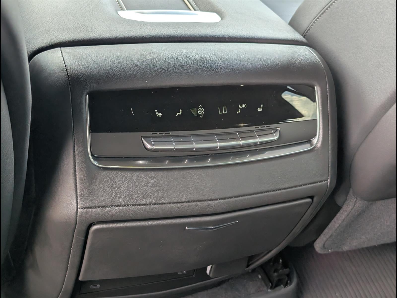 2025 Cadillac Escalade Premium Luxury