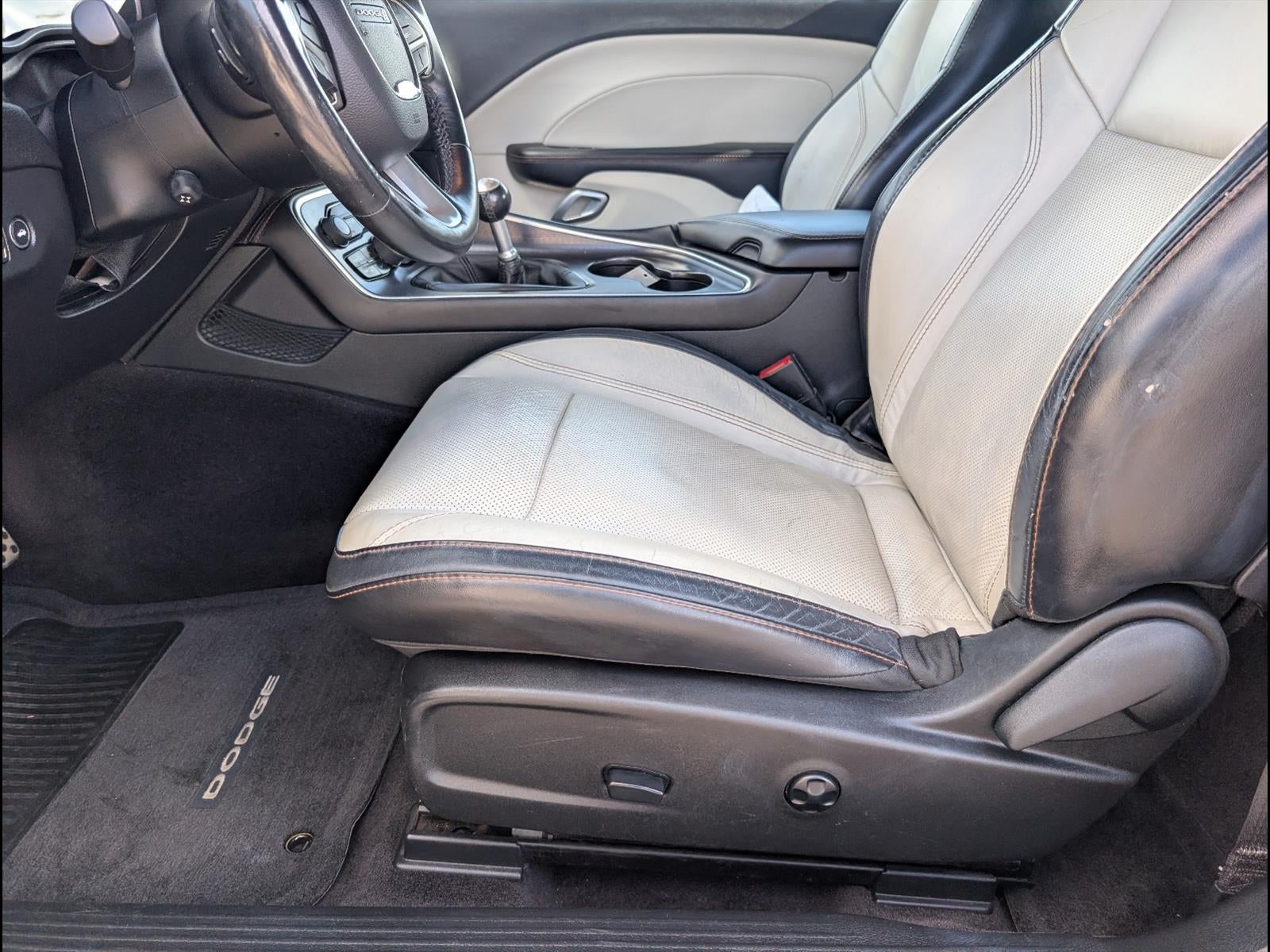 2016 Dodge Challenger R/T Plus