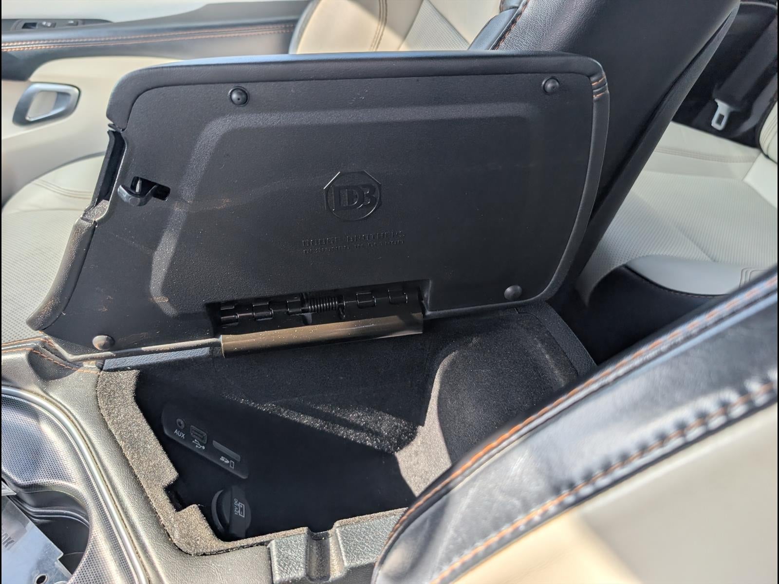 2016 Dodge Challenger R/T Plus