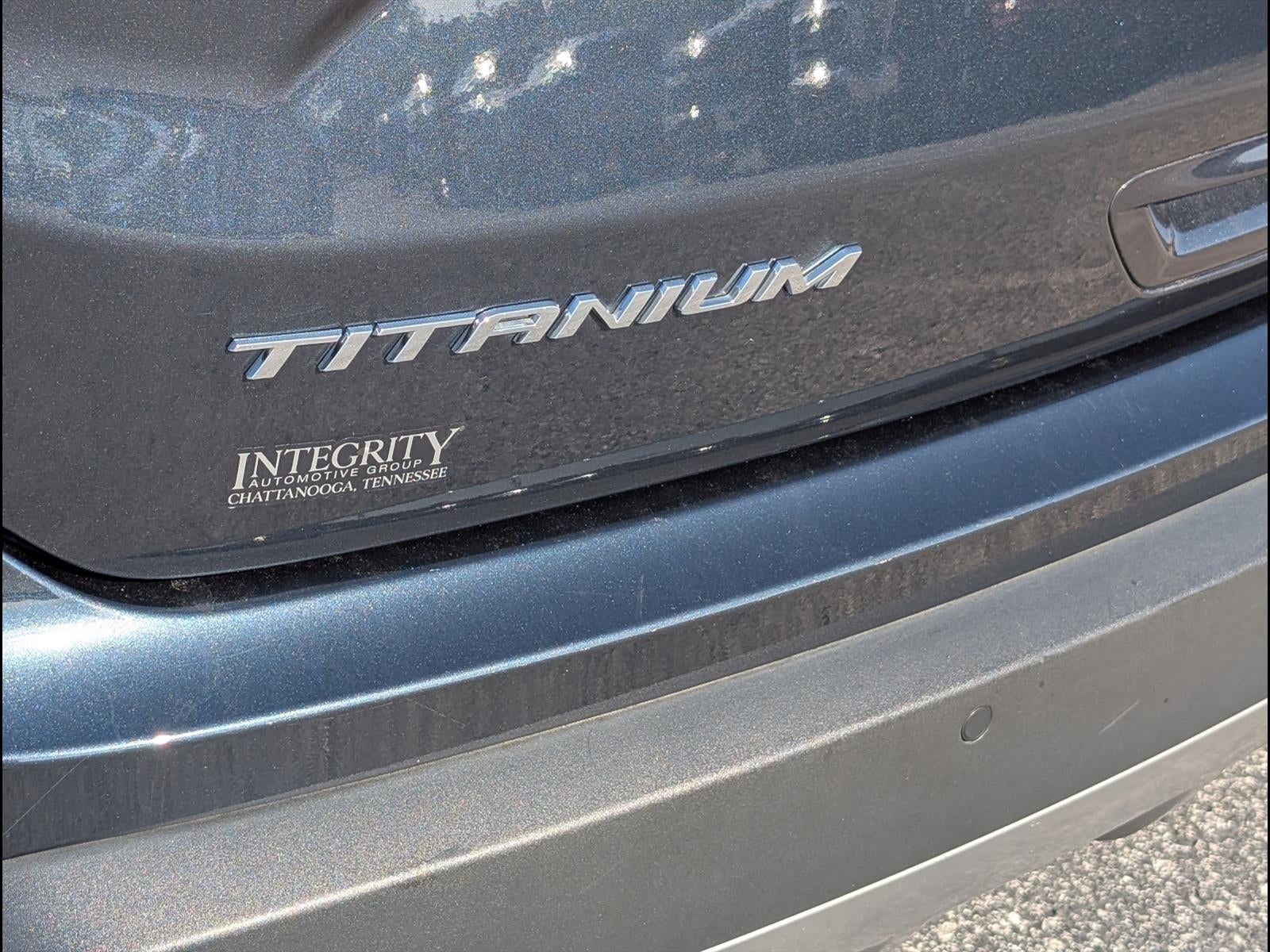 2022 Ford Edge Titanium