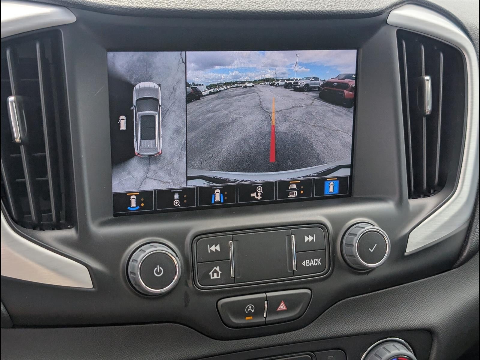 2023 GMC Terrain SLT