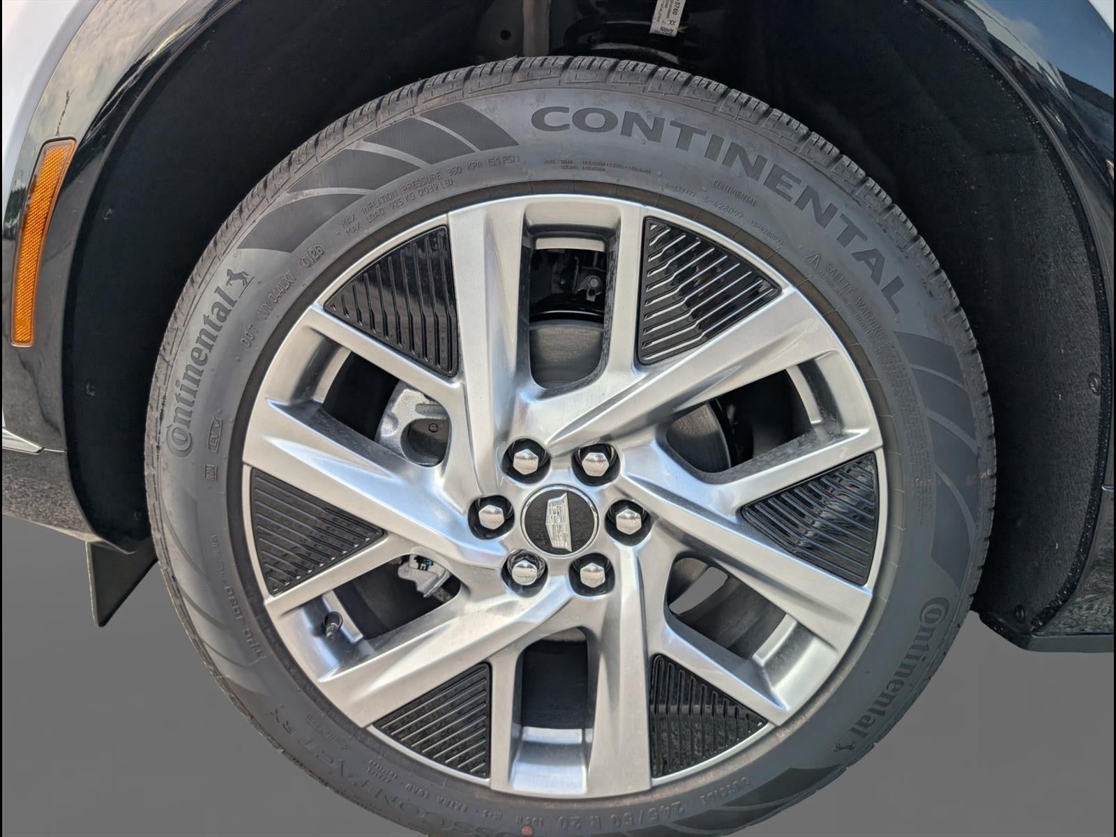 2027 Cadillac OPTIQ Luxury