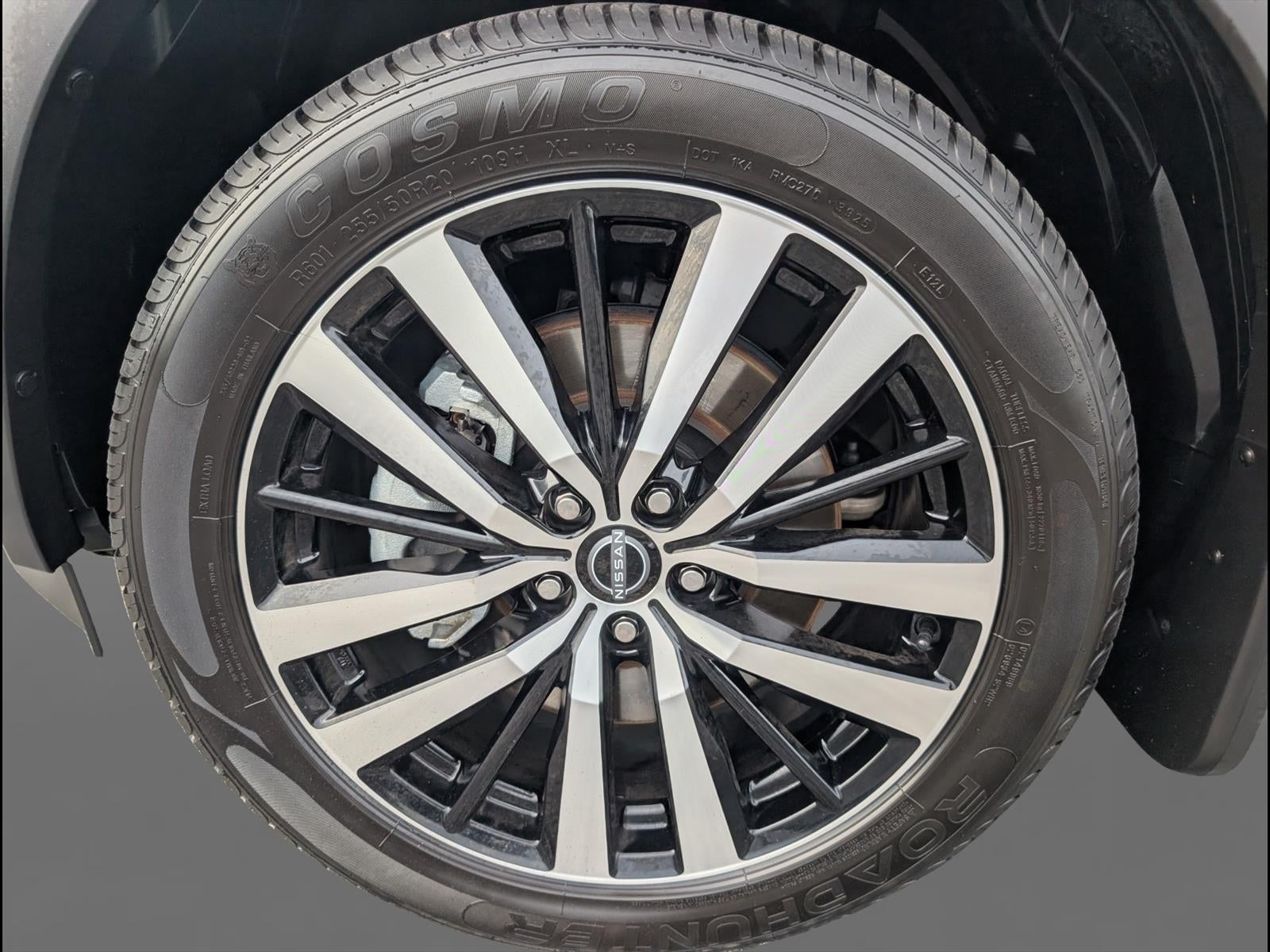 2024 Nissan Pathfinder Platinum