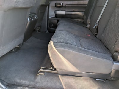 2012 Toyota Tundra 4WD Truck CrewMax 5.7L FFV V8 6-Spd AT (Natl)