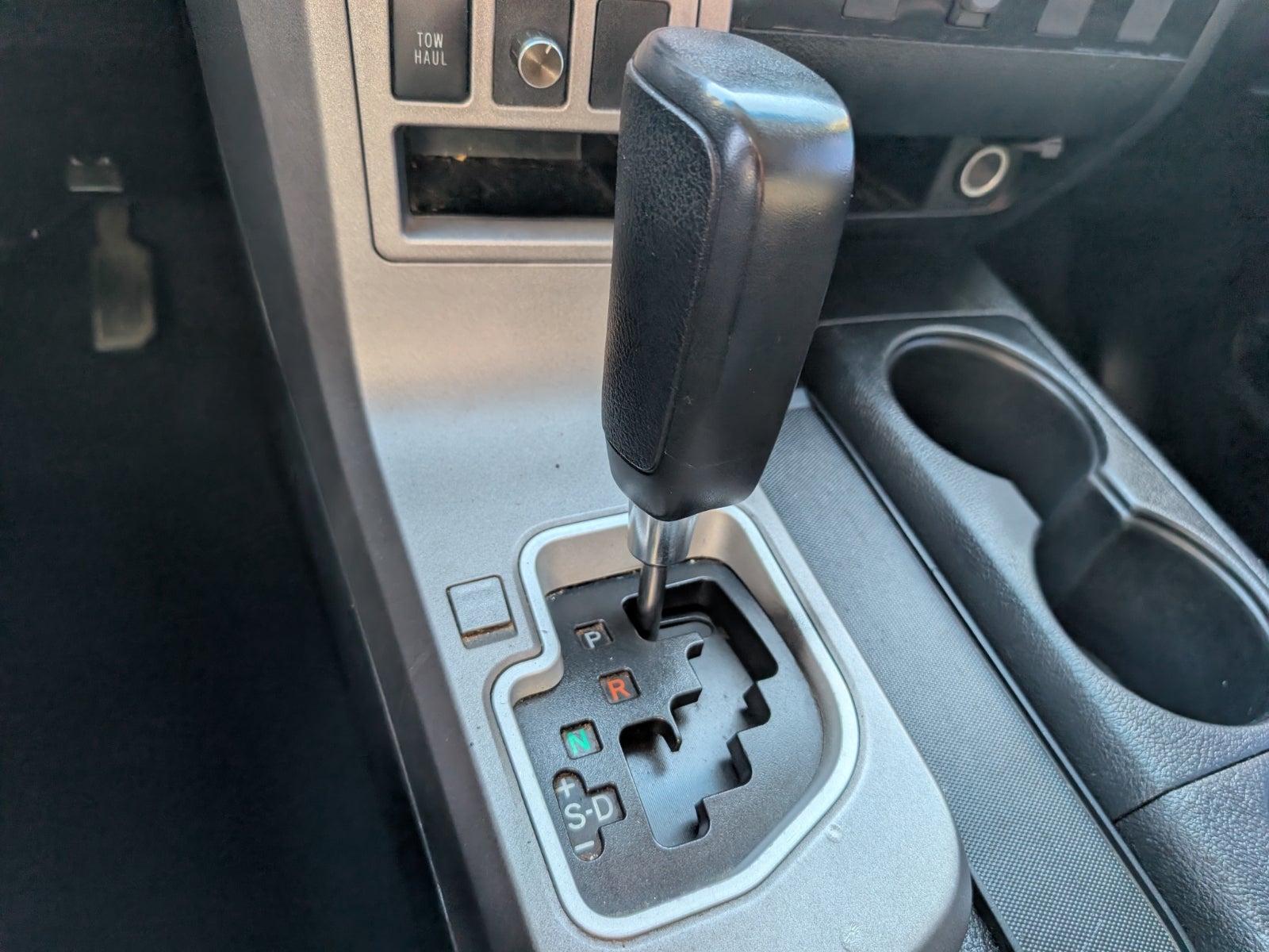 2012 Toyota Tundra 4WD Truck CrewMax 5.7L FFV V8 6-Spd AT (Natl)