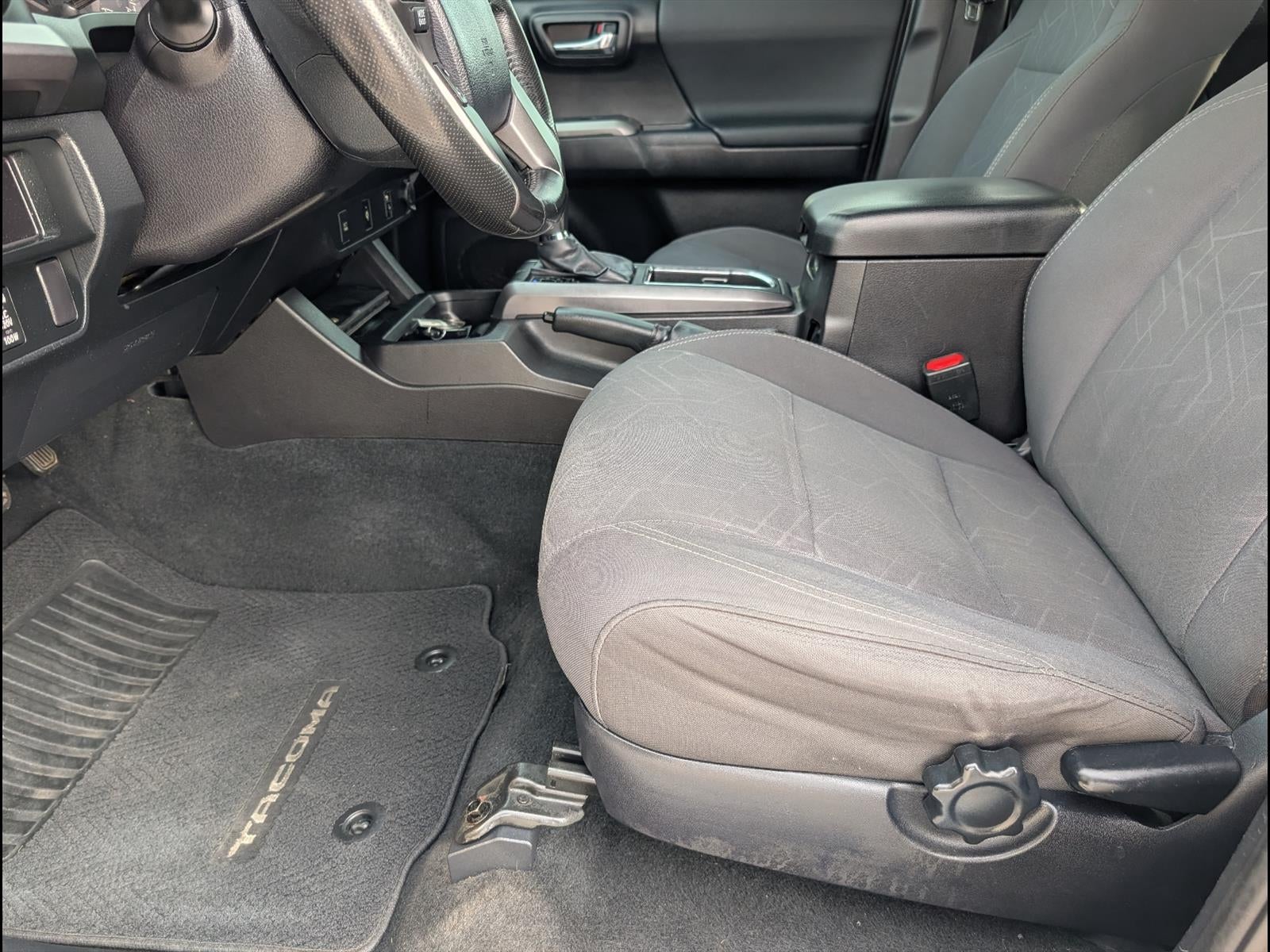 2016 Toyota Tacoma SR5