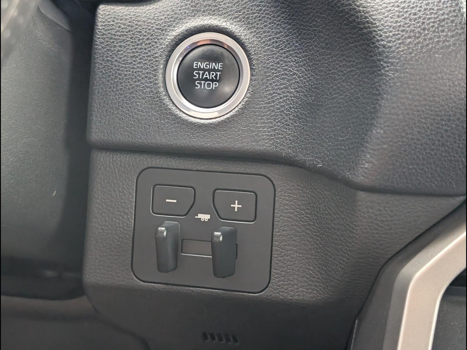 2024 Toyota Tundra 4WD SR5