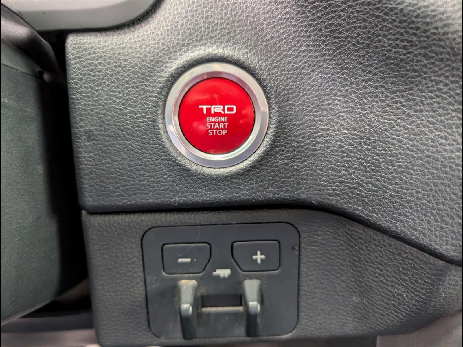 2023 Toyota Tundra 4WD SR5