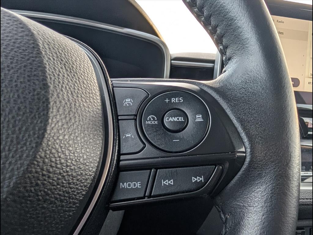 2024 Toyota Corolla Cross XLE