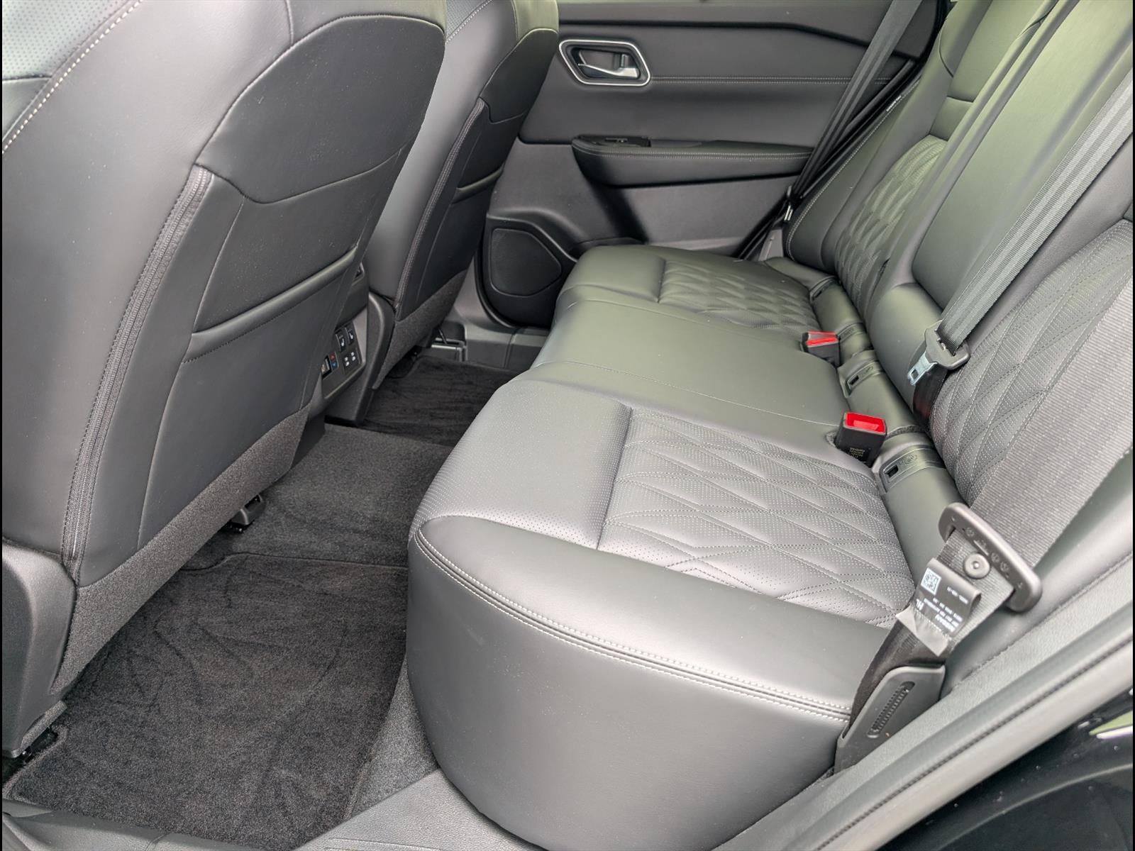2024 Nissan Rogue Platinum