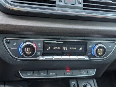 2022 Audi Q5 S line Premium Plus