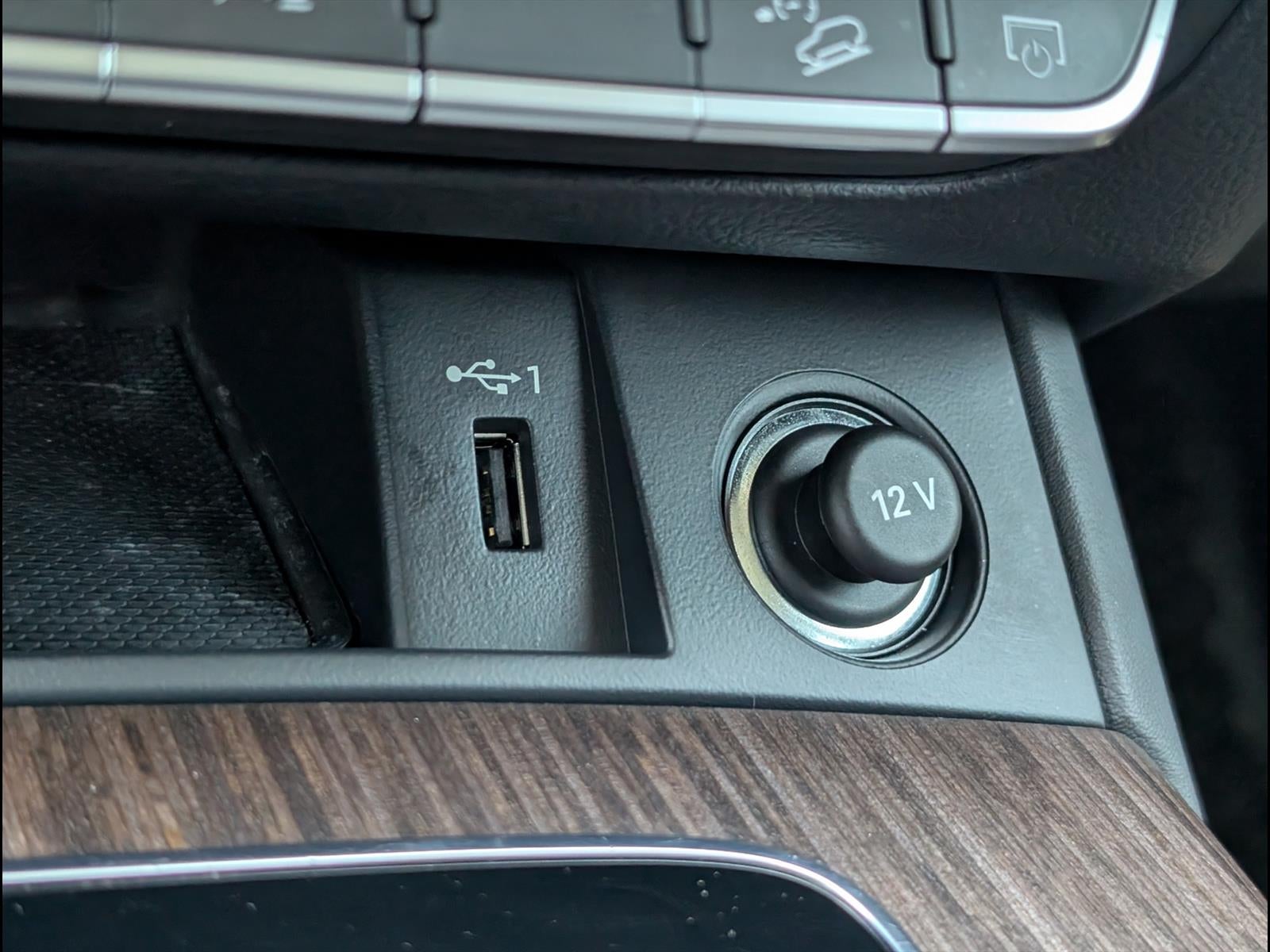 2022 Audi Q5 S line Premium Plus