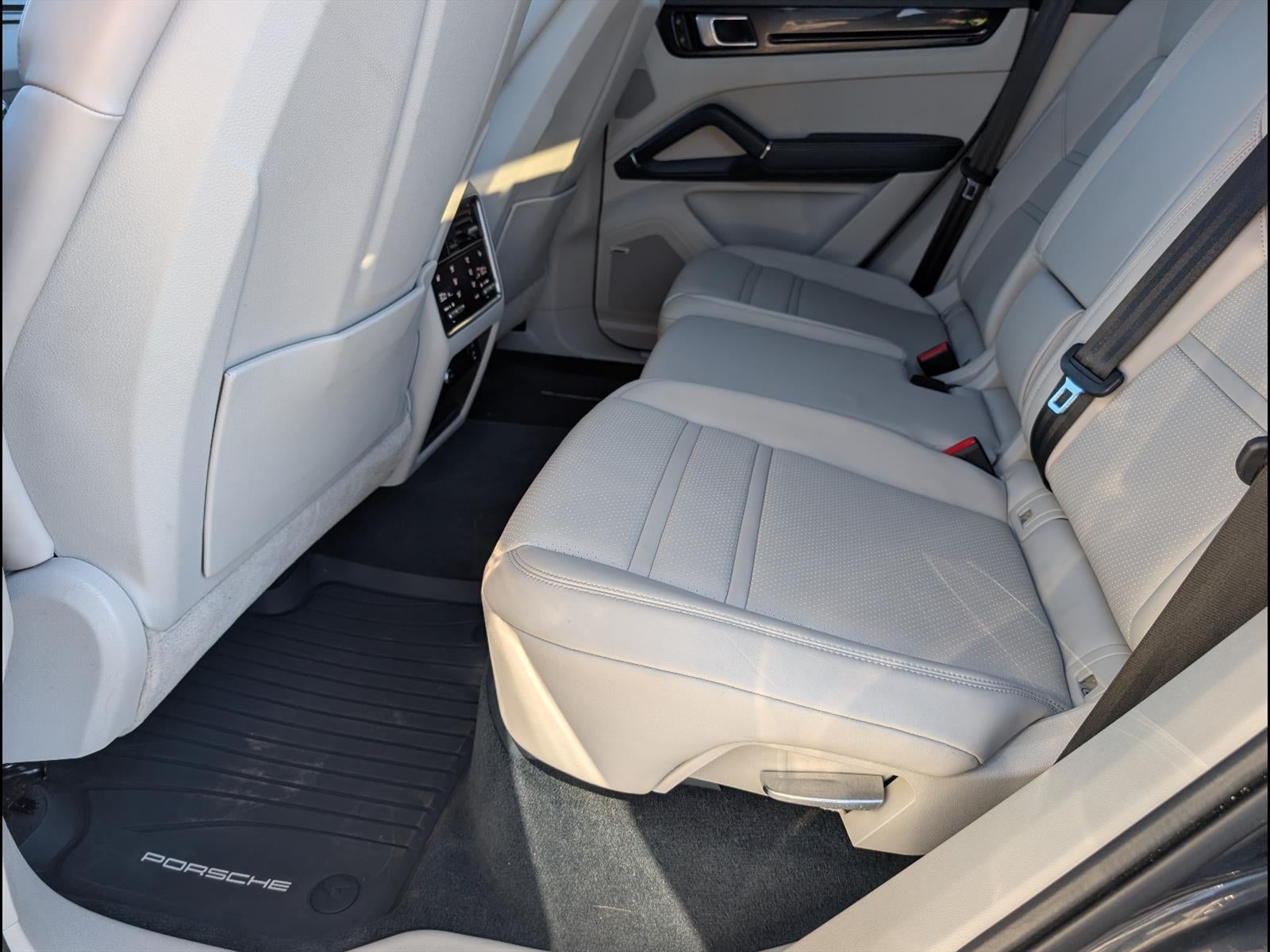 2021 Porsche Cayenne S