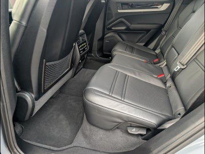 2024 Porsche Cayenne Coupe AWD