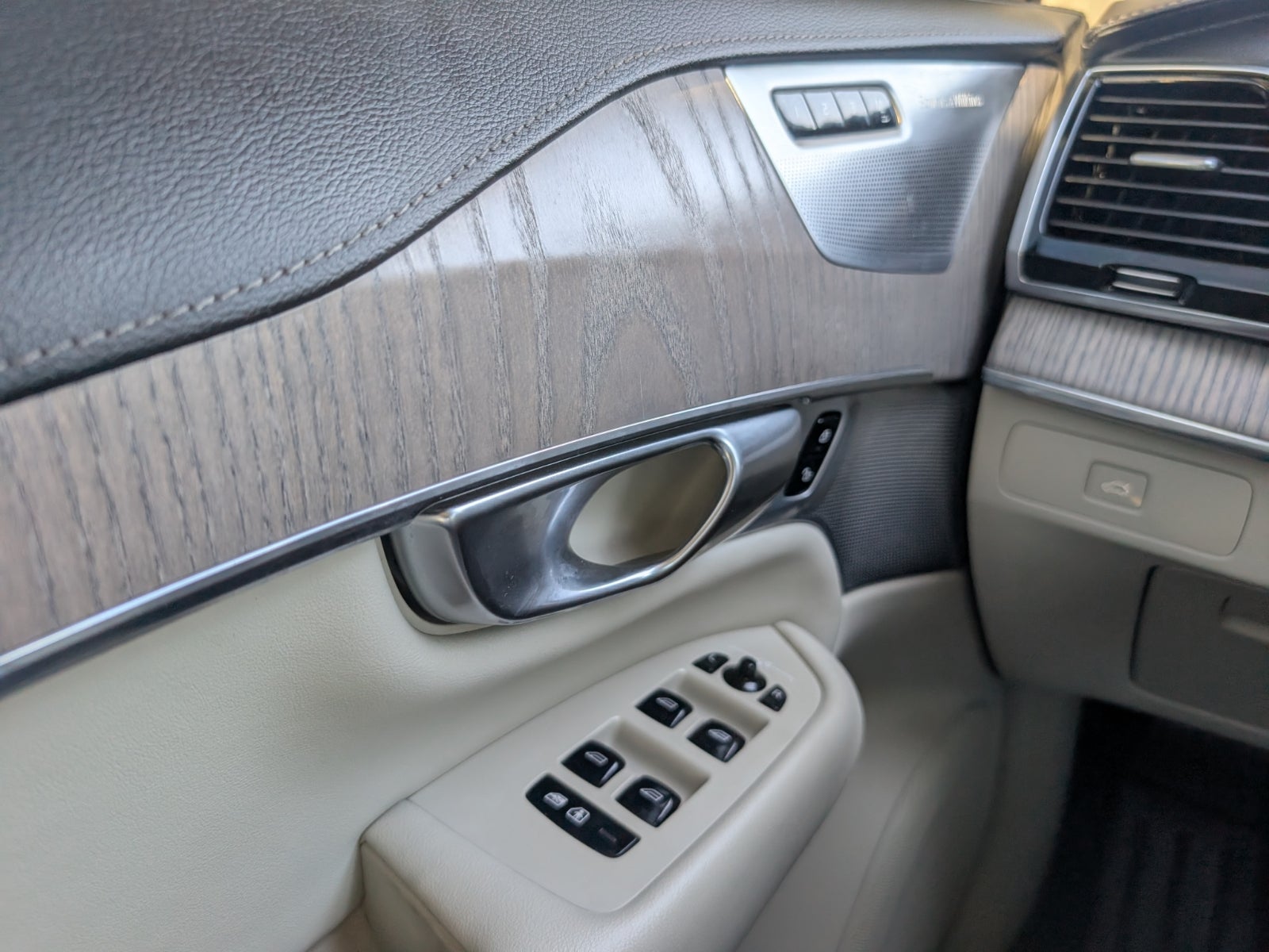 2023 Volvo XC90 Ultimate